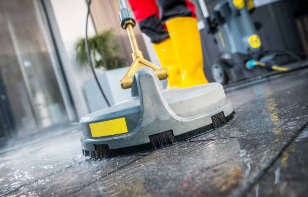 Best Deck Cleaning Services  in Rainbow Lakes Estates, FL